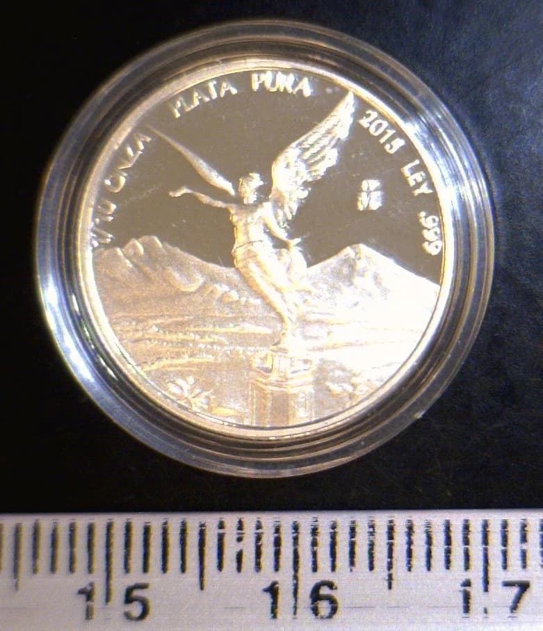 1/10 oz Libertad Plata 2015 · Inventario Banxico 23715 (reverso)