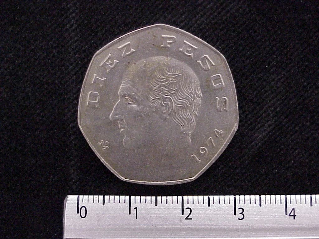 10 Pesos 1974 · Reverso