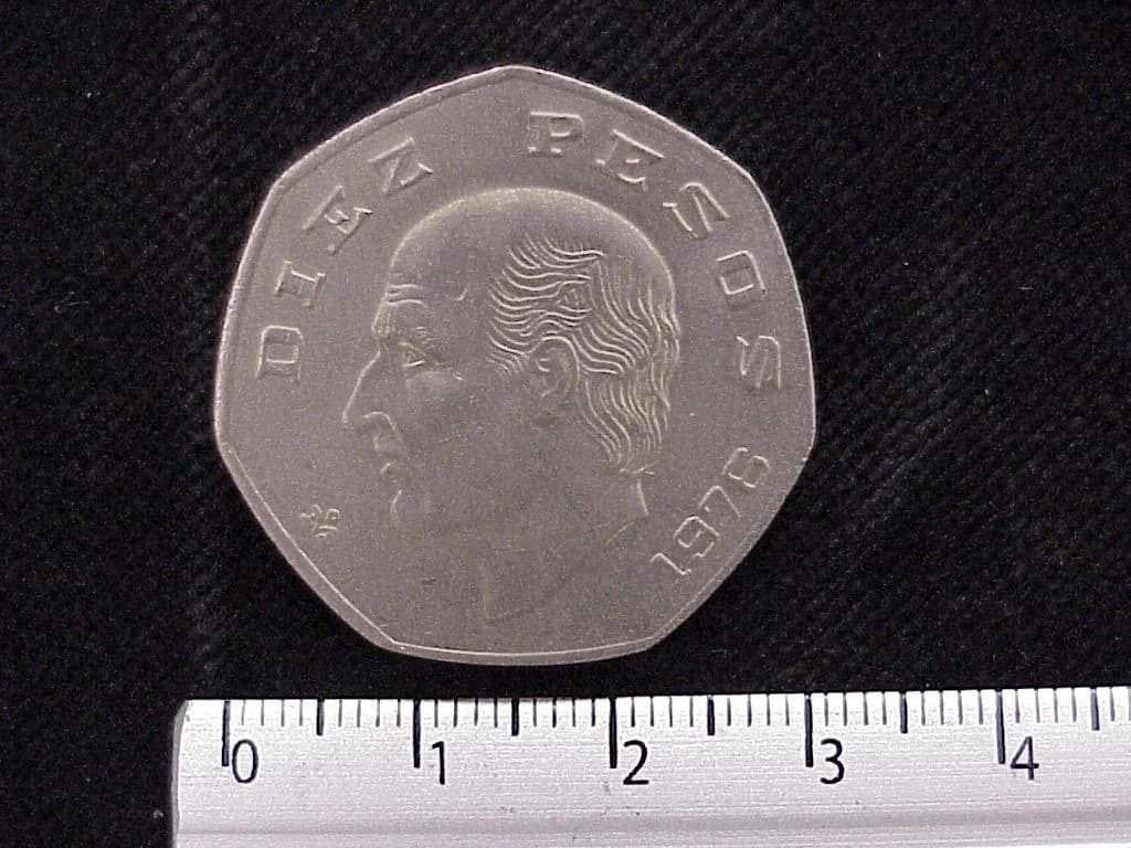 10 Pesos 1976 · Reverso