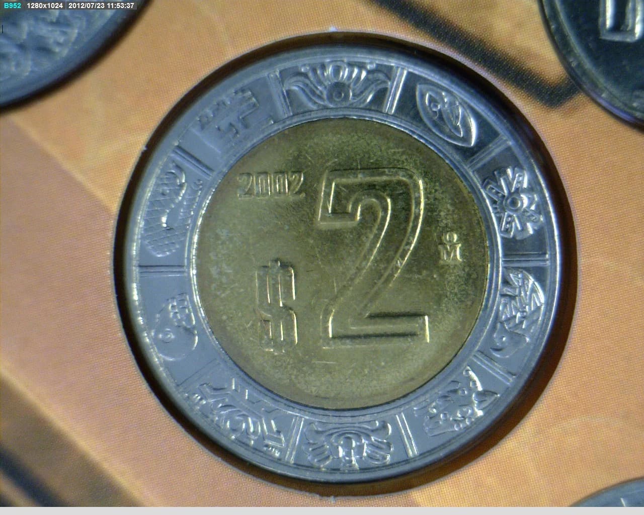 2 Bimetálica 2002 . Inventario Banxico 20558 (reverso)
