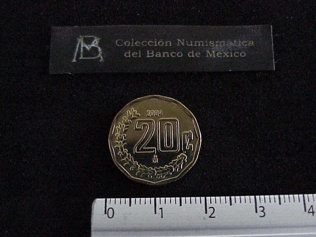 20 Centavos Bronce Aluminio 2004 · Reverso