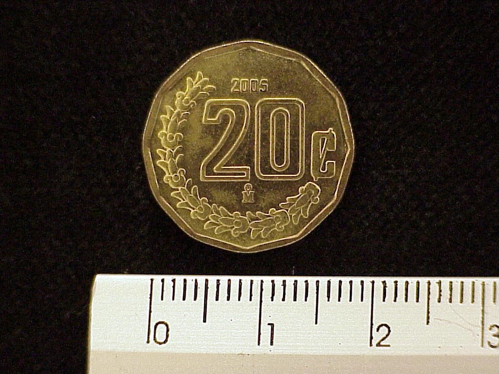 20 Centavos Bronce Aluminio 2005 · Reverso