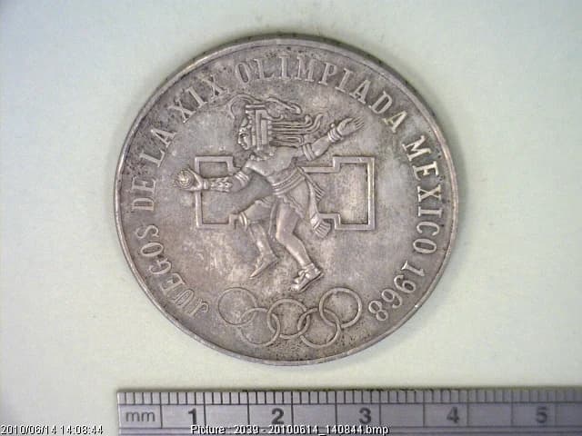 25 Pesos Olímpica Aros Caídos 1968 · Reverso