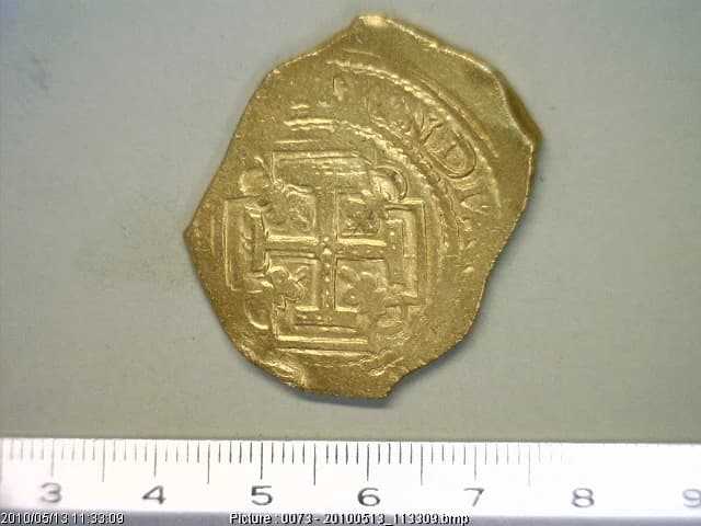 8 Escudos Carlos II 1695 · Reverso