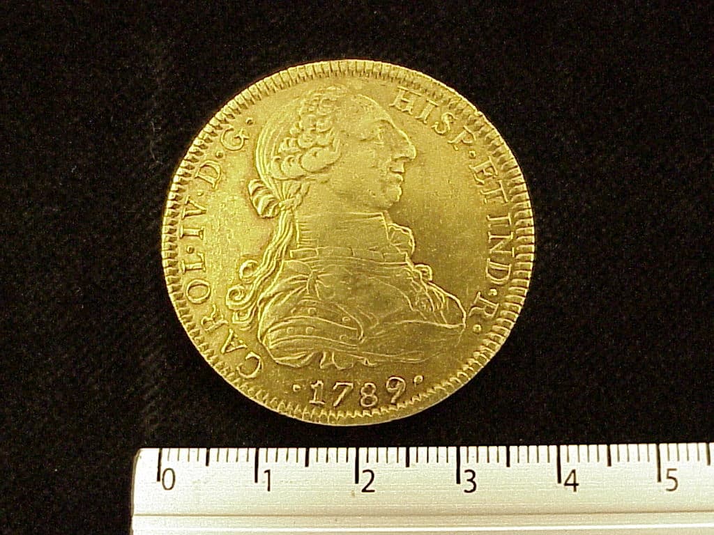 8-escudos-carlos-iv-1789-mexico-fm - anverso (Banxico)