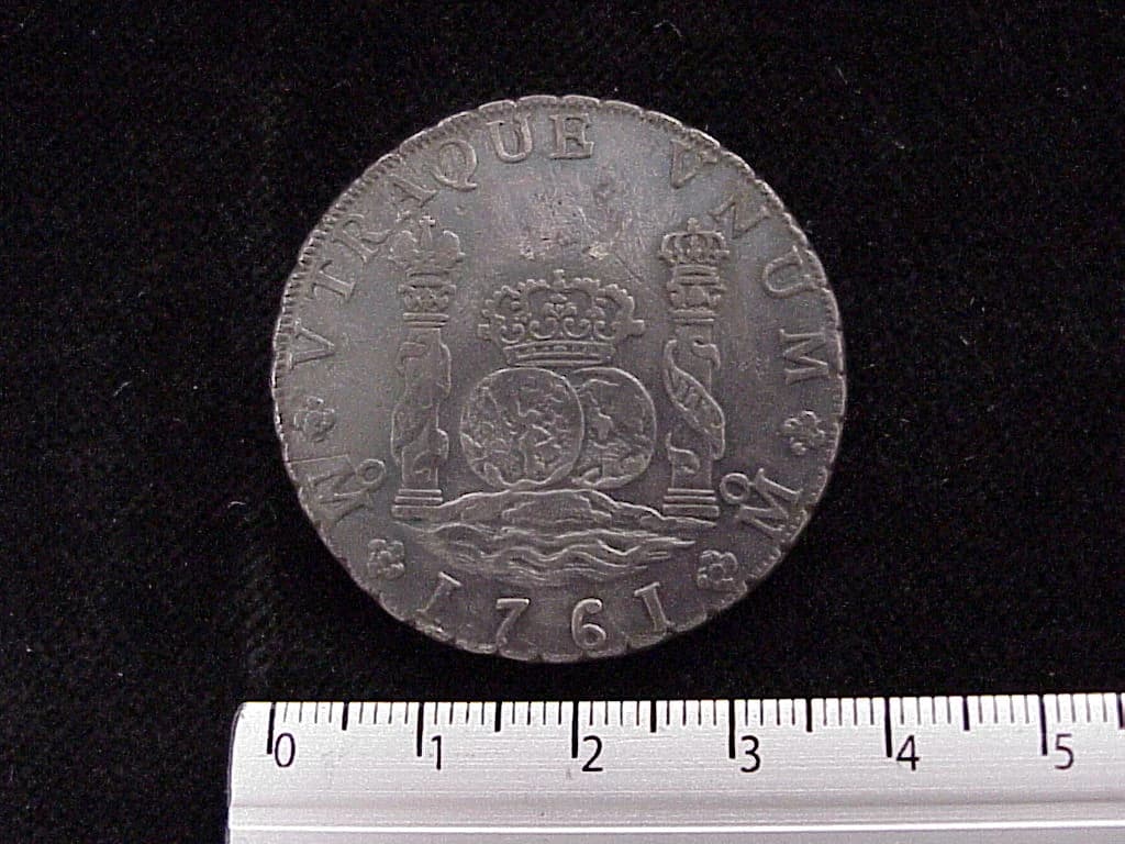8 Reales Carlos III 1761 · Reverso