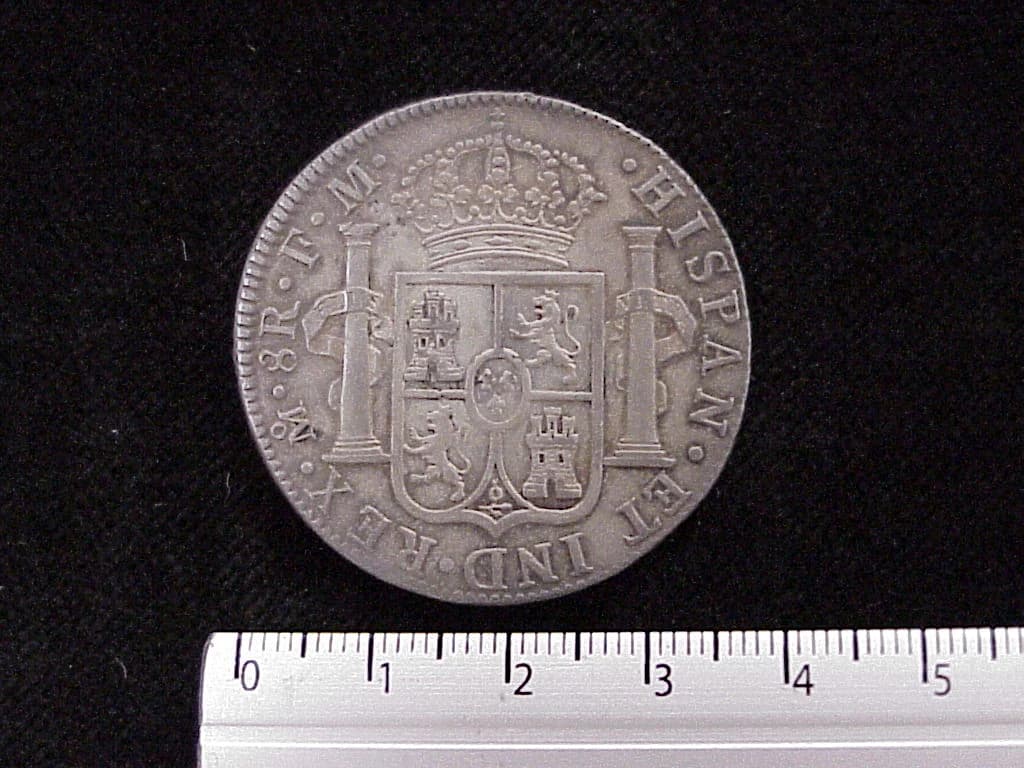 8 Reales Carlos IV 1790 · Reverso