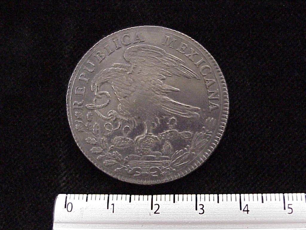 8-reales-octaval-1823-mexico-jm - anverso (Banxico)