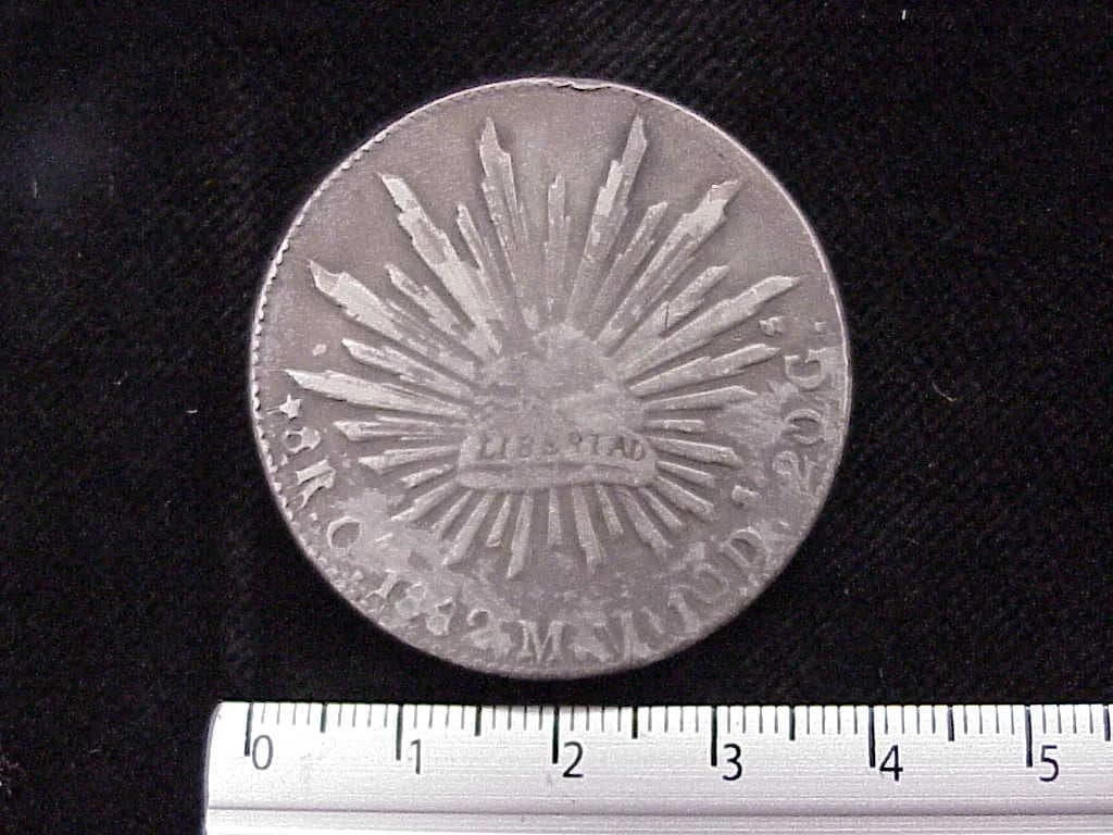8 Plata 1882 . Inventario Banxico 6585 (reverso)
