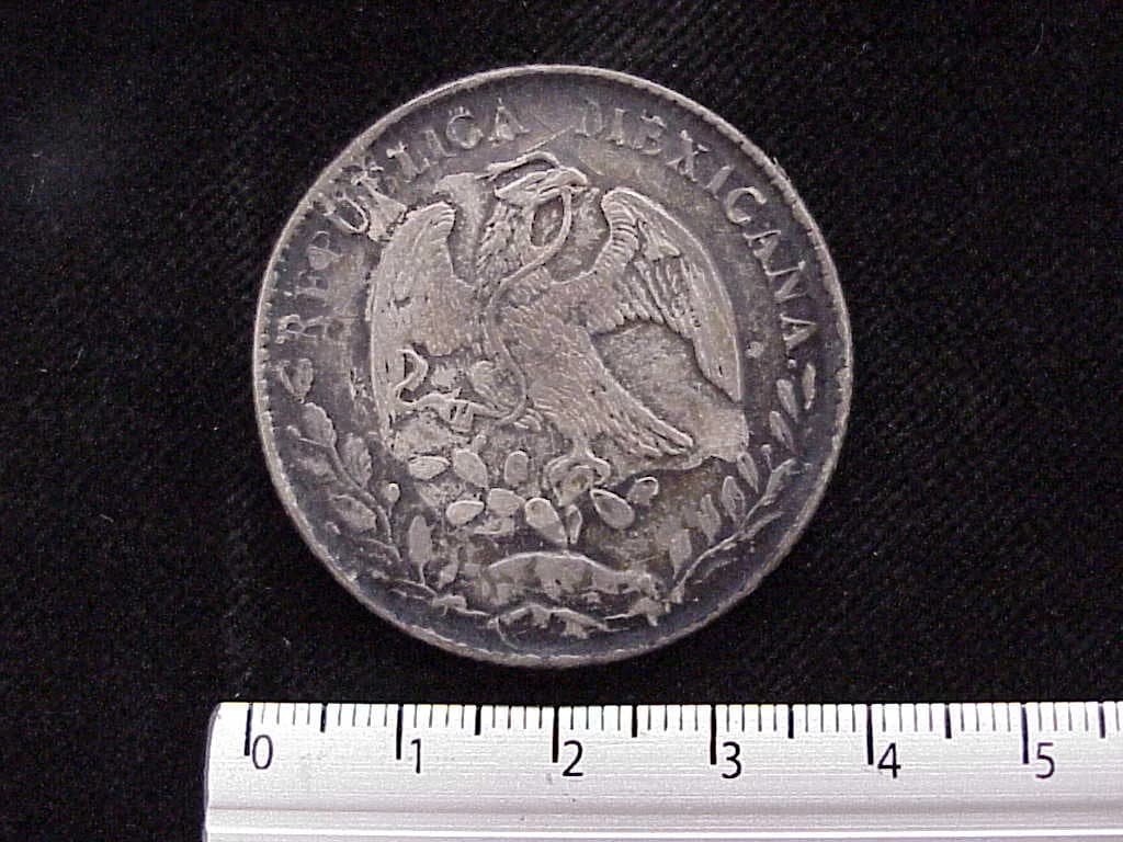 8 Plata 1883 . Inventario Banxico 7002 (reverso)