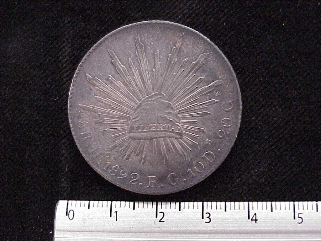8 Plata 1892 . Inventario Banxico 9233 (reverso)