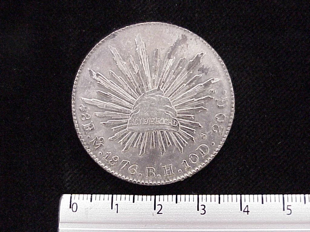 8 Plata 1876 . Inventario Banxico 4400 (reverso)