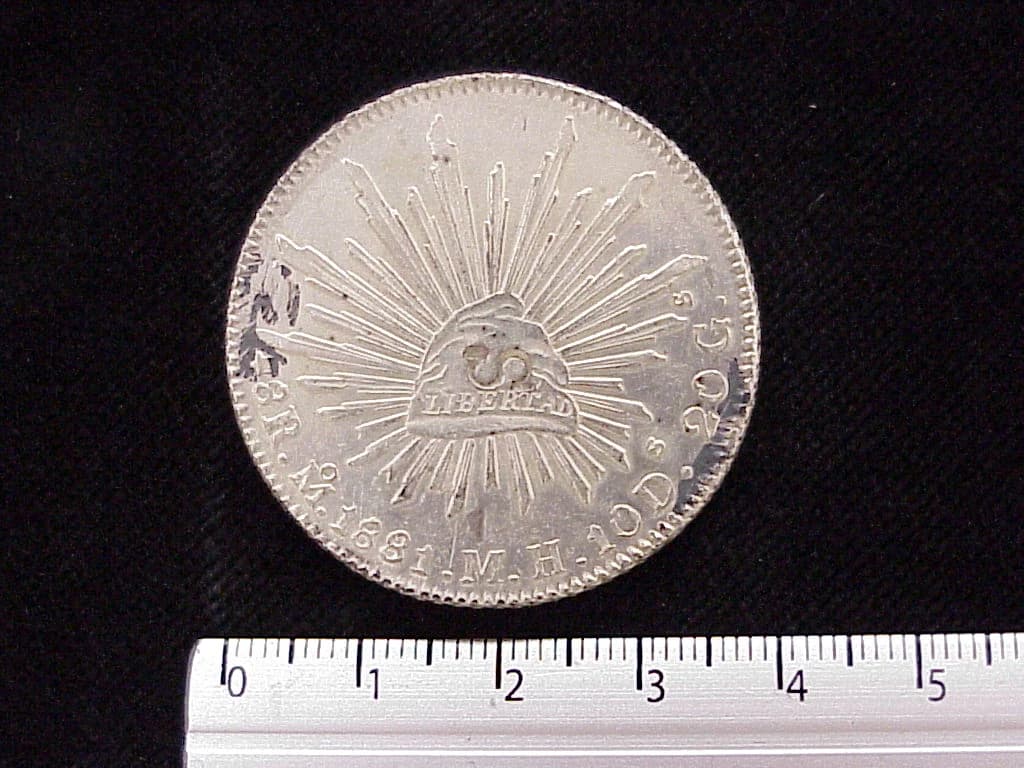 8 Plata 1881 . Inventario Banxico 4416 (reverso)