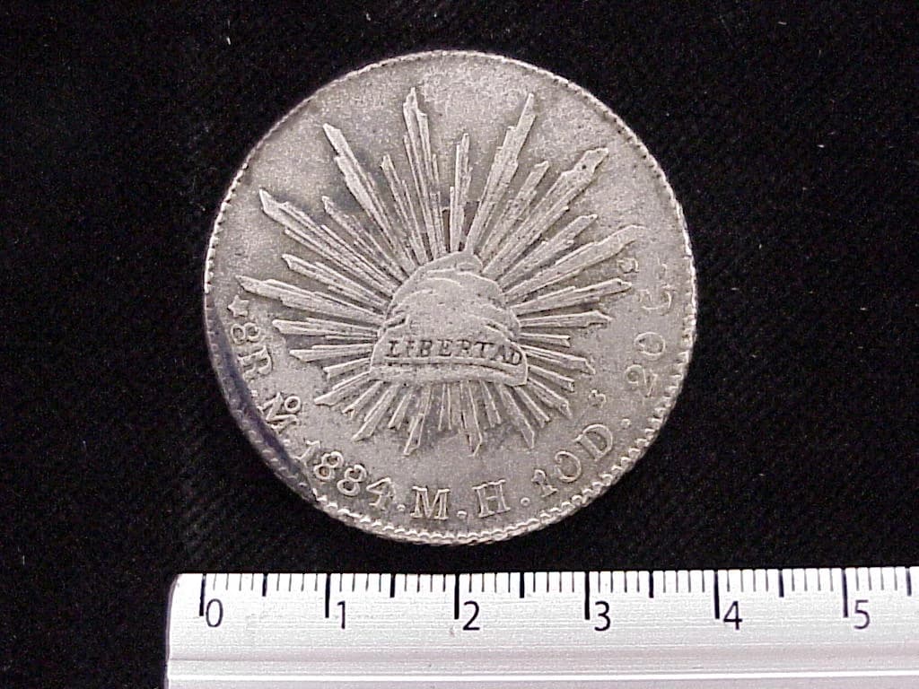 8 Plata 1884 . Inventario Banxico 4428 (reverso)