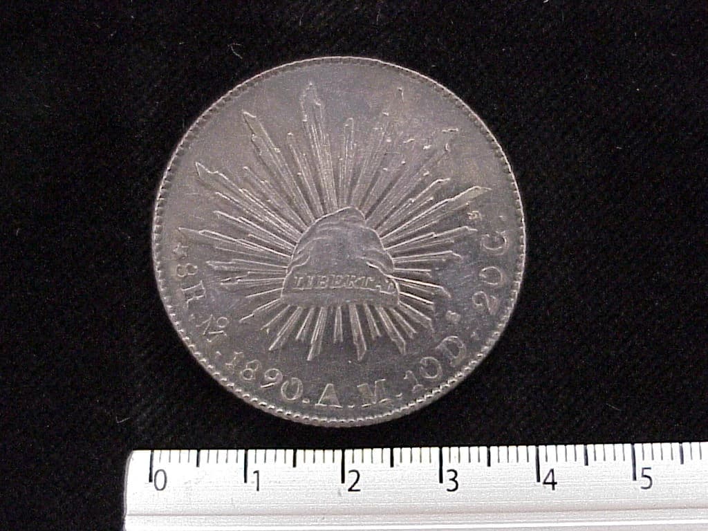 8 Plata 1890 . Inventario Banxico 4446 (reverso)