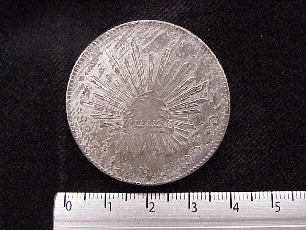 8 Plata 1892 . Inventario Banxico 10370 (reverso)