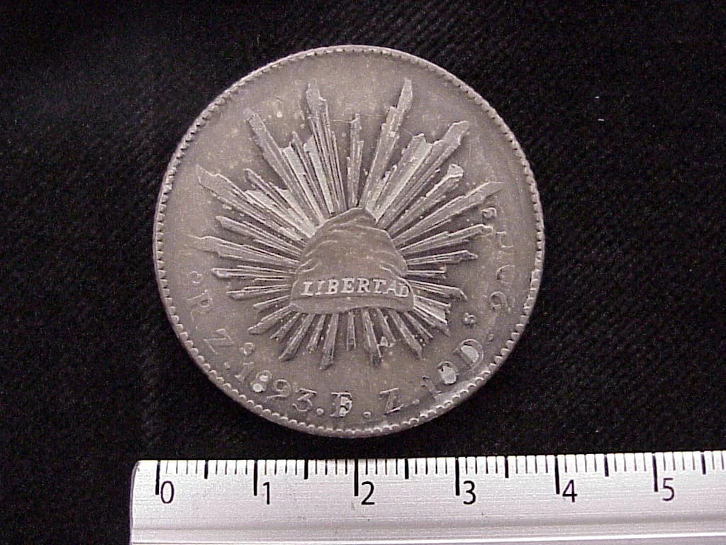 8 Plata 1893 . Inventario Banxico 10374 (reverso)