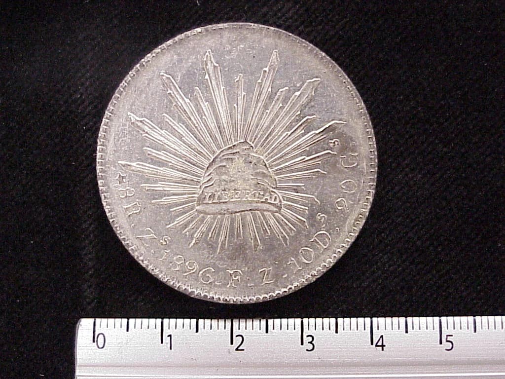 8 Plata 1896 . Inventario Banxico 10387 (reverso)