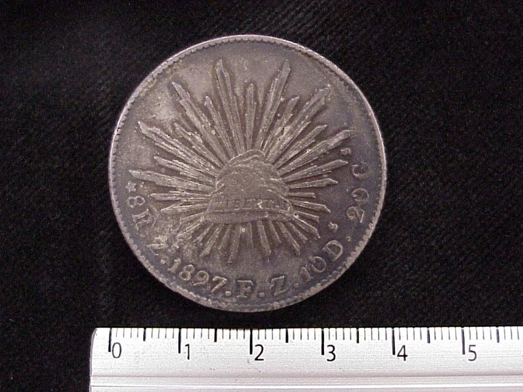 8 Plata 1897 . Inventario Banxico 10391 (reverso)